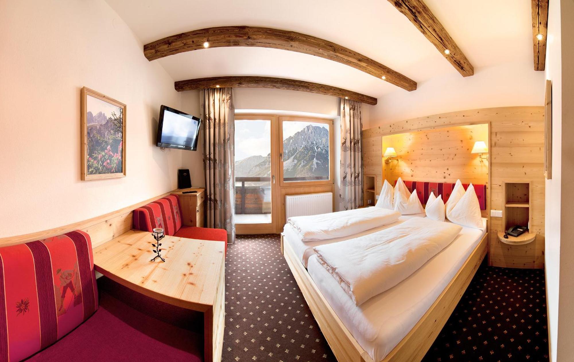 Landhotel Foehrenhof Елмау Екстериор снимка