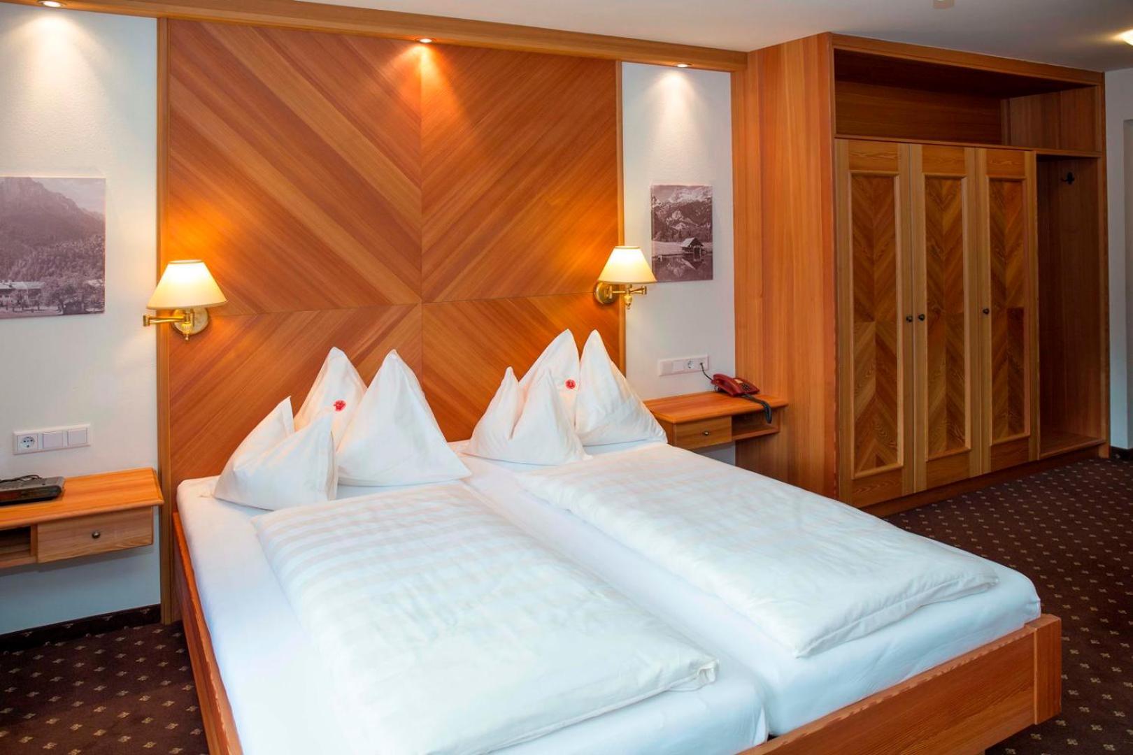 Landhotel Foehrenhof Елмау Стая снимка