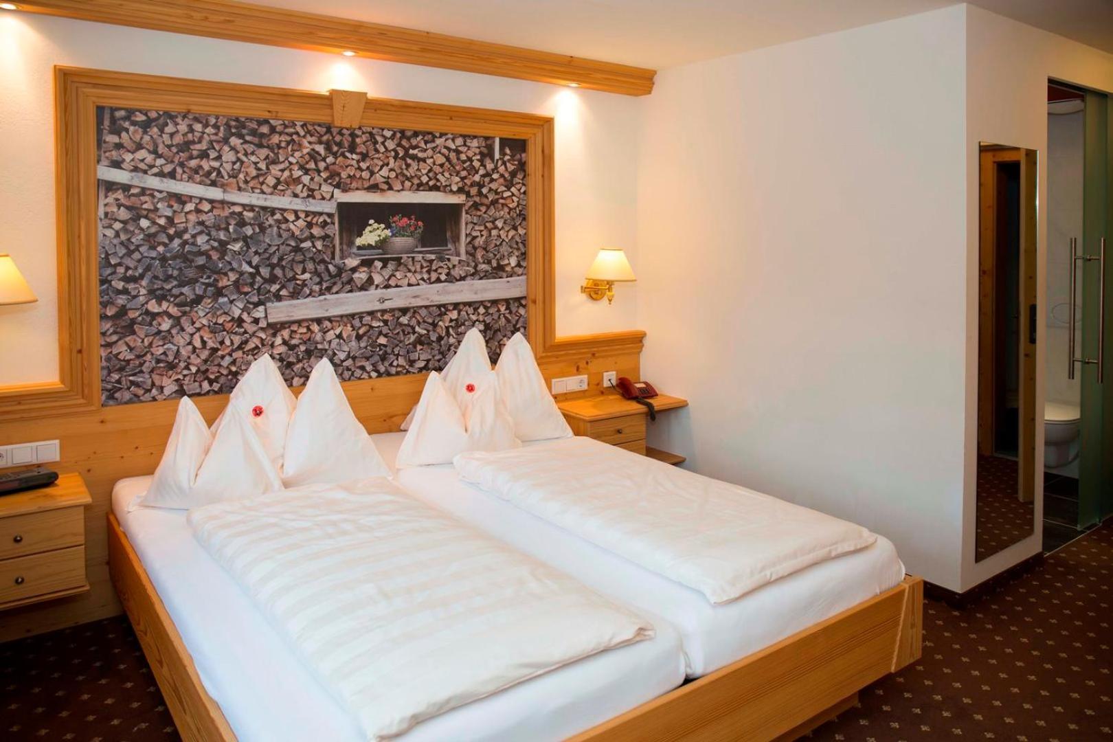 Landhotel Foehrenhof Елмау Стая снимка