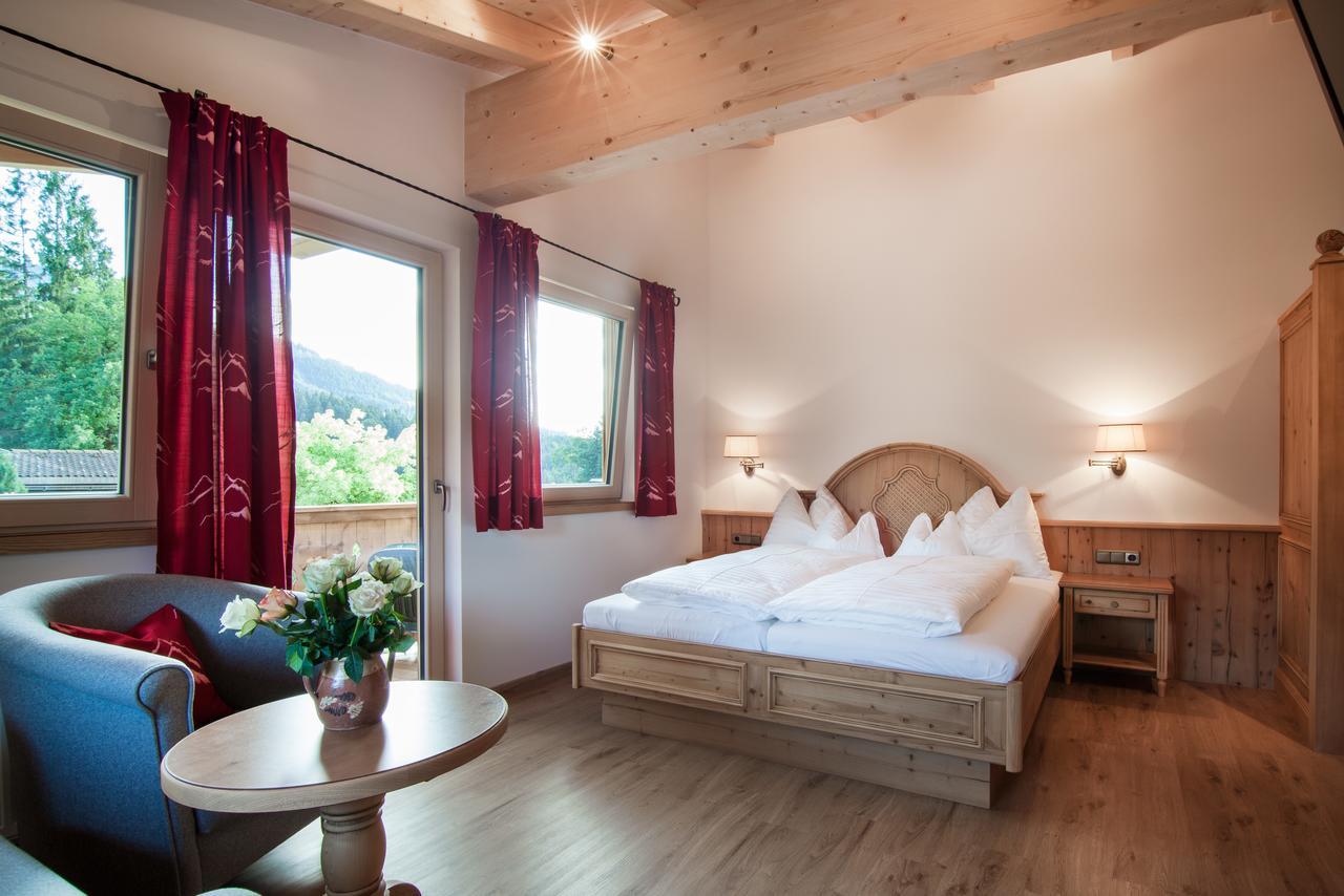 Landhotel Foehrenhof Елмау Екстериор снимка